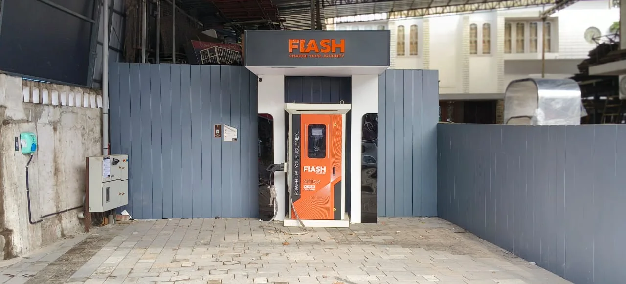 Flash Charge station detail image