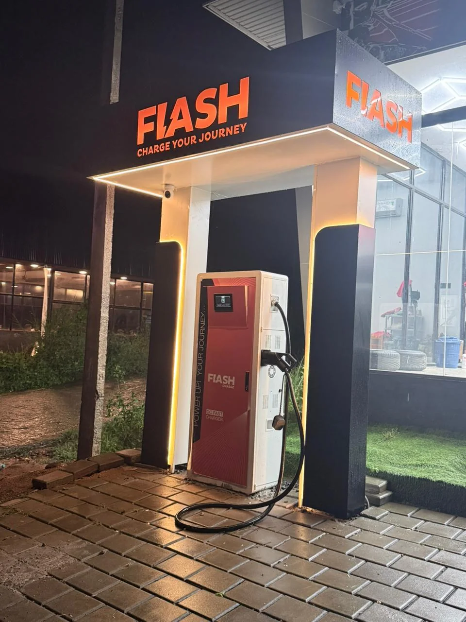Flash Charge charging station setup