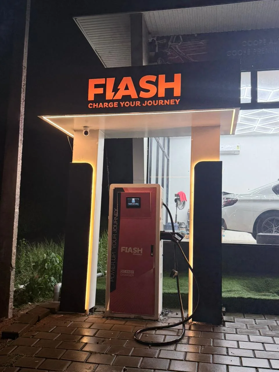 Flash Charge gallery image